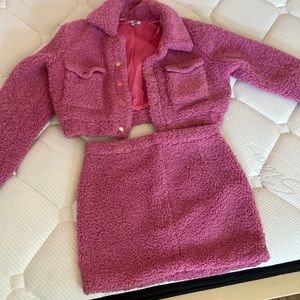 This two piece set is from fashion nova. It’s a dark pink color.